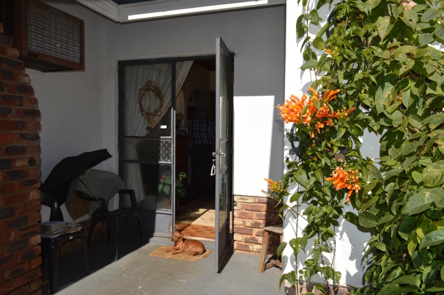8 Bedroom Property for Sale in Wilkoppies North West